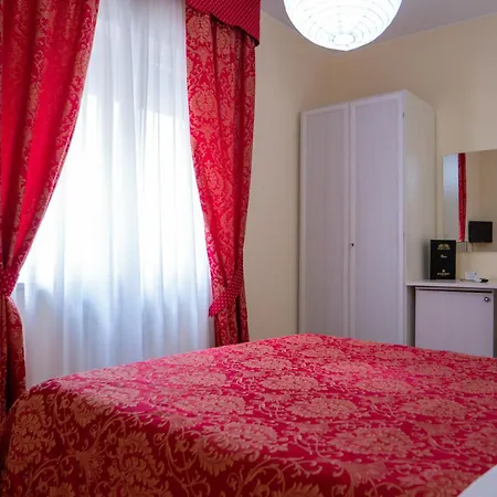 Ca' Rebeka Venice - Atika & Atif Mestre