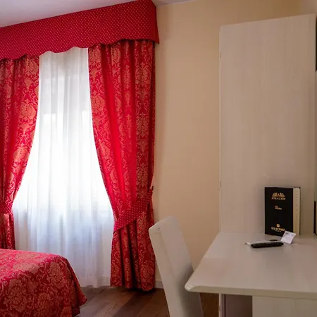 Affittacamere Ca' Rebeka Venice - Atika & Atif Mestre