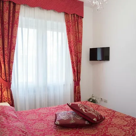 Ca' Rebeka Venice - Atika & Atif Pensionat 2*