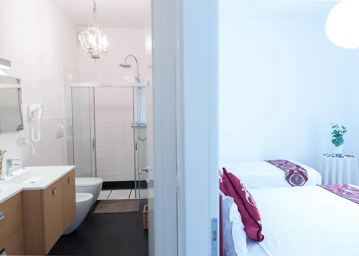 Casa de hóspedes Ca' Rebeka Venice - Atika & Atif 3*