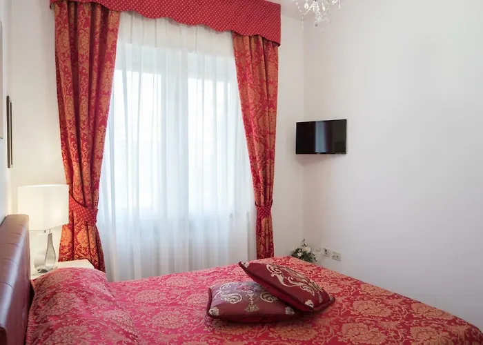 Ca' Rebeka Venice - Atika & Atif Casa de hóspedes 3*