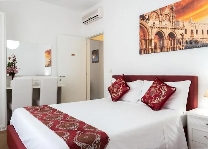 Ca' Rebeka Venice - Atika & Atif 3*