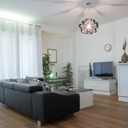 Ca' Rebeka Venice - Atika & Atif Mestre