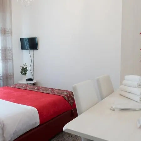 Ca' Rebeka Venice - Atika & Atif 3* Mestre